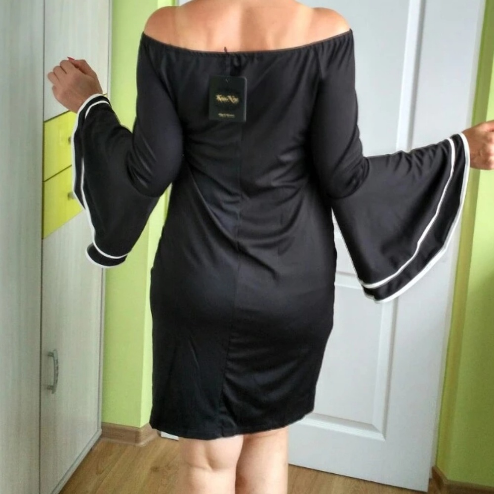 Elegant off shoulder/slash, flare sleeve Dress! - Picture 4 of 5
